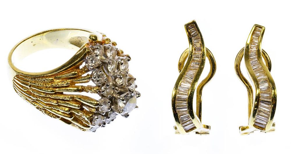 Lot 433: 18k Gold and Diamond Ring and Earring Assortment