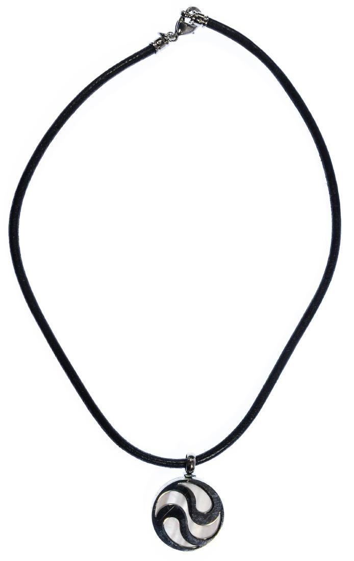 Lot 459: Bulgari Bvlgari 18k White Gold, Steel and Mother of