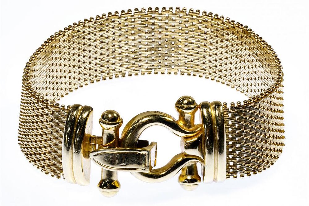 Lot 471: 14k Gold Mesh Bracelet