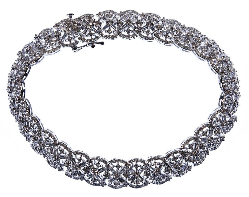Lot 494: 14k White Gold and Diamond Bracelet