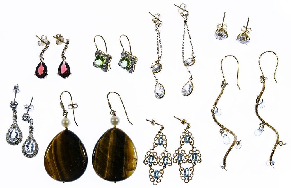 Lot 537: 14k Gold and Gemstone Earring Assortment