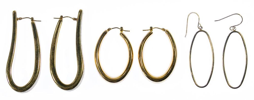 Lot 543: 14k Gold Earring Assortment