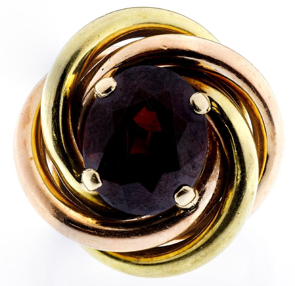 Lot 579: 14k Rose and Yellow Gold and Garnet Ring