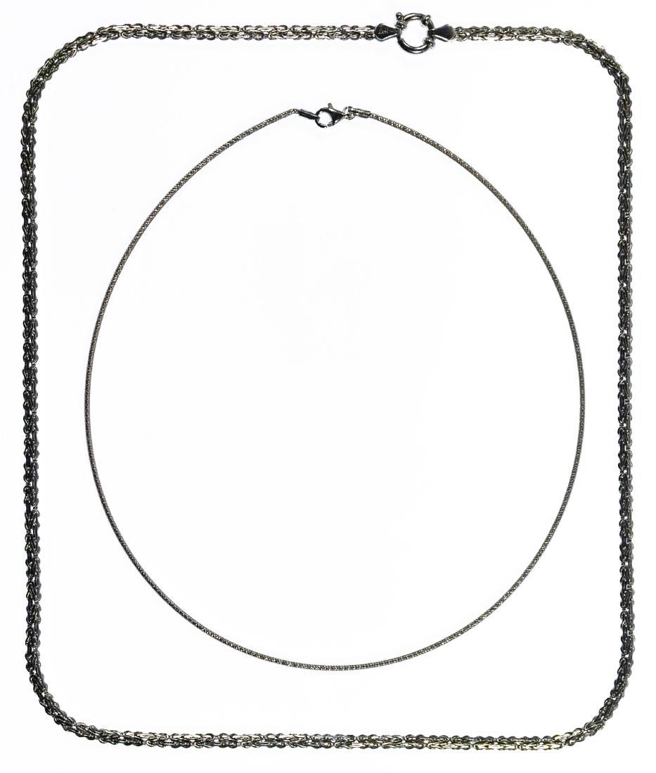 Lot 625: 14k White Gold Necklace Assortment