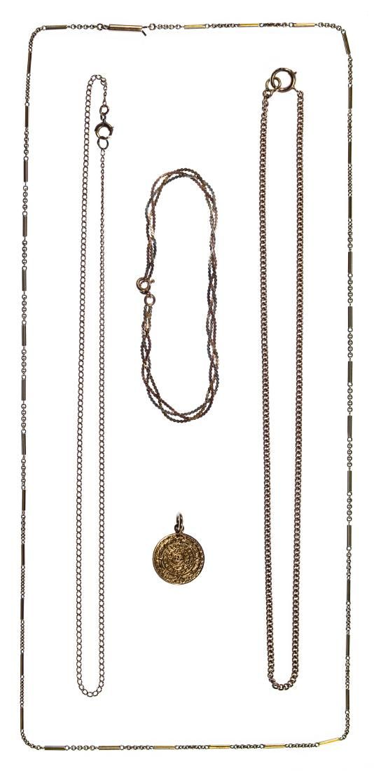 Lot 633: 14k Gold Jewelry Assortment