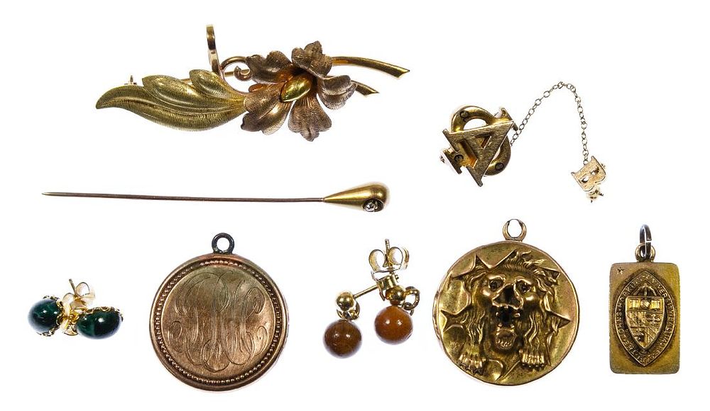 Lot 653: 10k Gold Jewelry Assortment
