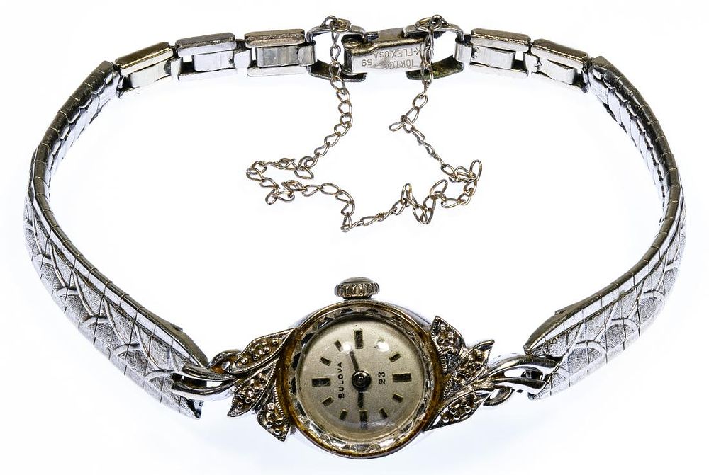 Lot 685: Bulova 14k White Gold Case Wrist Watch