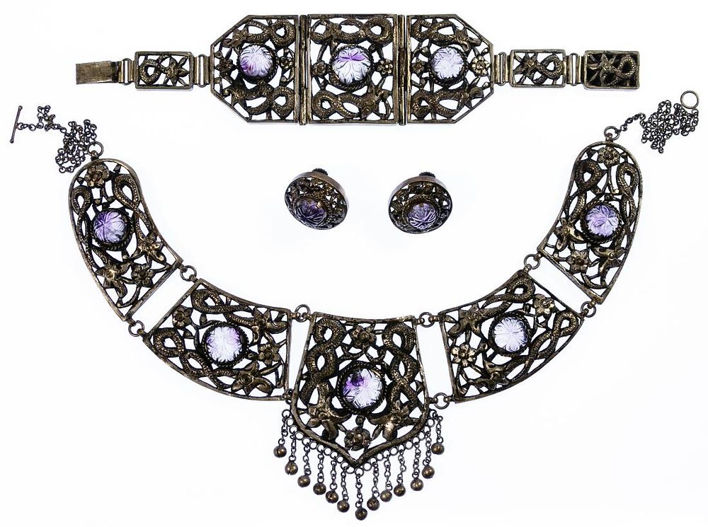 Lot 696: Silver and Carved Amethyst Jewelry Parure Suite