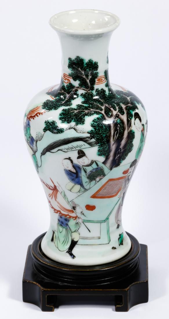 Lot 199: Chinese Porcelain Famille Verte Vase