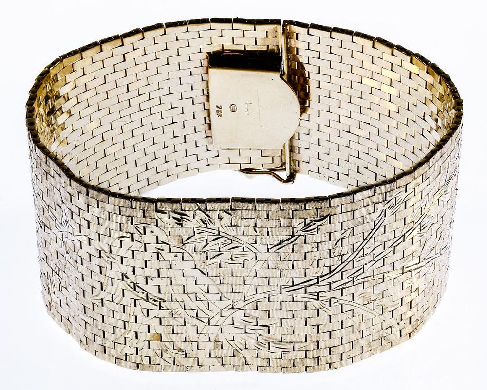 Lot 230: 14k Gold Wide Bracelet