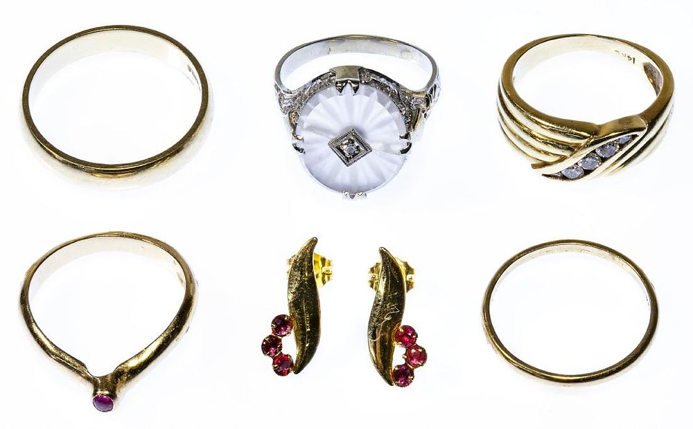 Lot 234: 14k Gold Ring and Earring Assortment