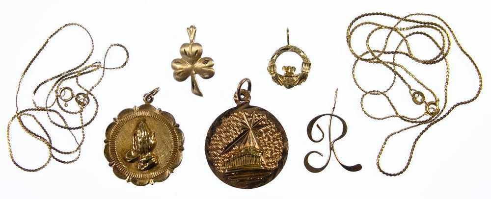 Lot 249: 14k Gold Necklace and Pendant Assortment