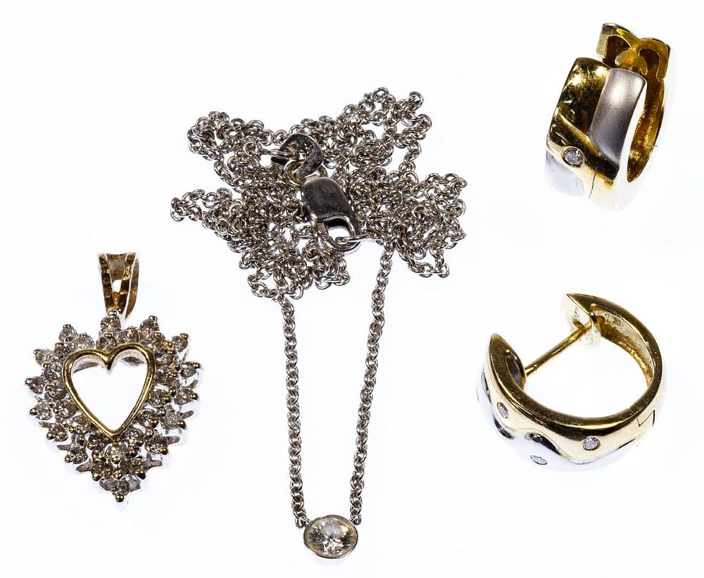 Lot 259: 14k White and Yellow Gold Jewelry Assortment