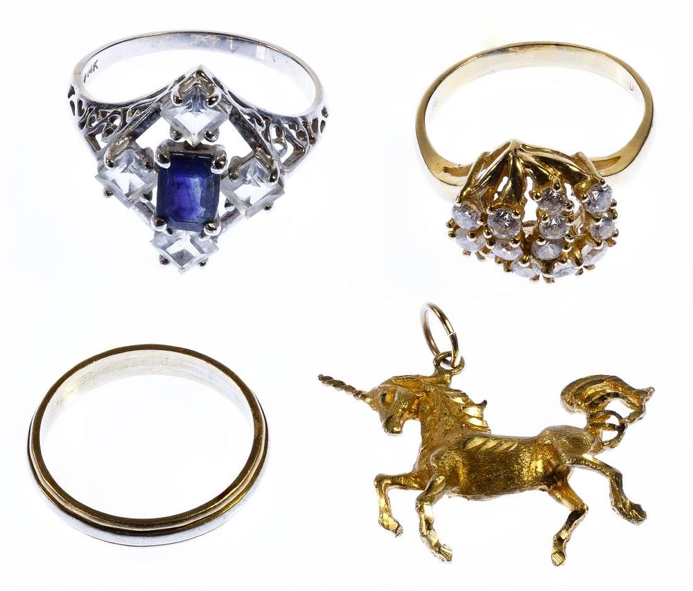 Lot 260: 14k White Gold and 14k Gold Jewelry Assortment
