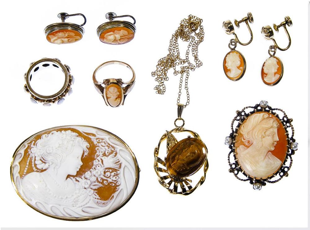 Lot 279: 18k Gold, 14k Gold, 10k Gold and Costume Cameo Jewelry