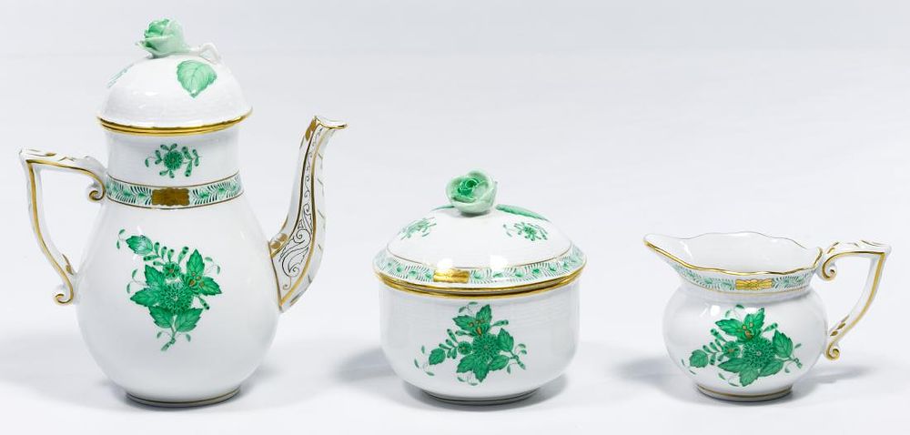 Lot 352: Herend "Chinese Bouquet - Green" Fine China Tea Service