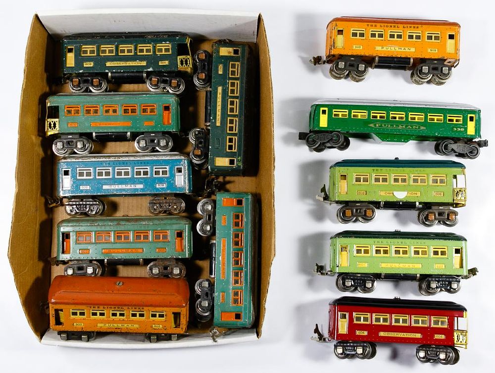 Lot 394: Lionel Model Train Assortment
