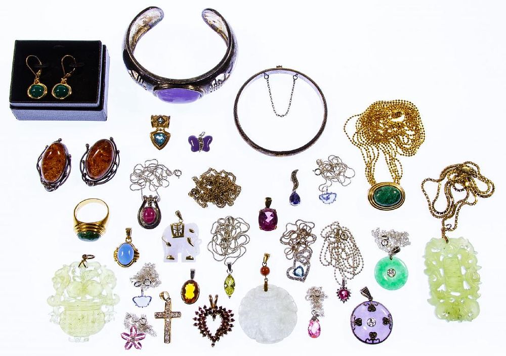 Lot 425: Sterling Silver Jewelry and Semi-Precious Gemstone