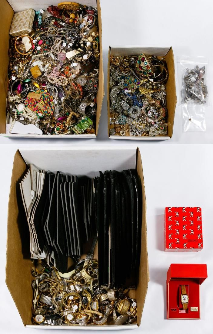 Lot 430: 14k Gold, Sterling Silver and Costume Jewelry