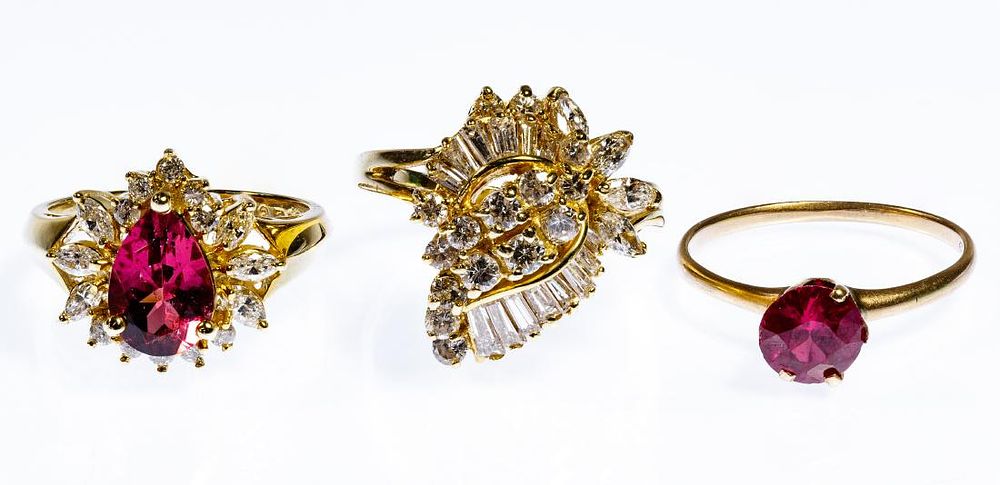 Lot 152: 14k Gold and Gemstone Rings