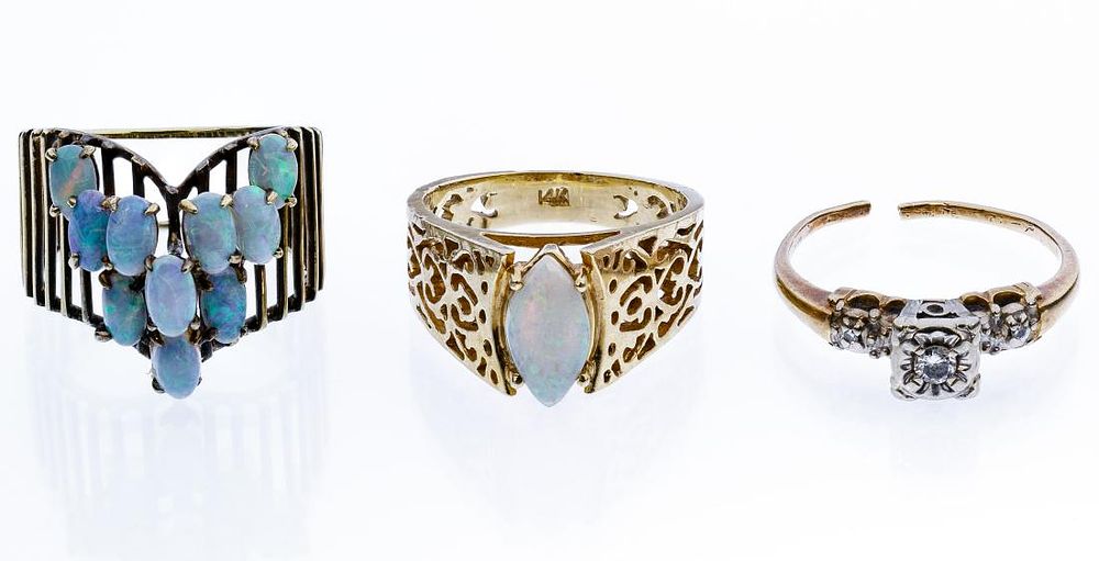 Lot 153: 14k Gold Ring Assortment