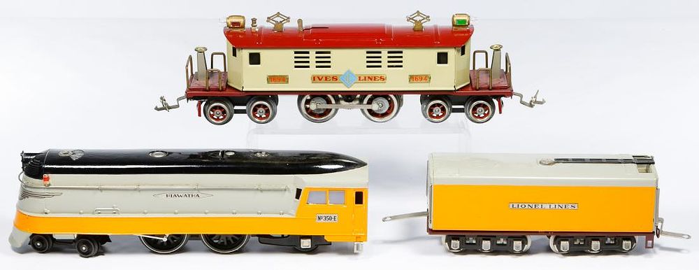 Lot 213: Lionel Model Train Assortment