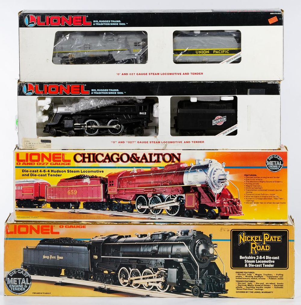 Lot 216: Lionel Model Train Assortment