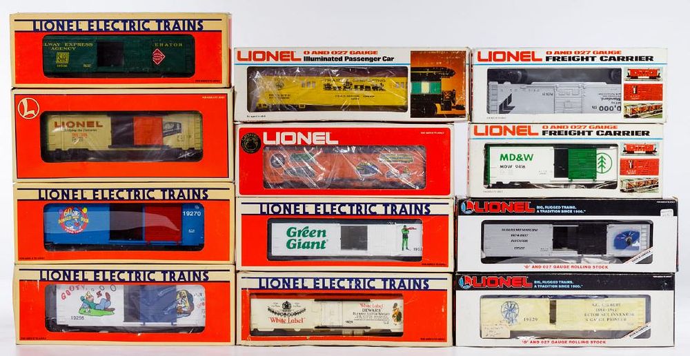 Lot 220: Lionel Model Train Billboard Car Assortment