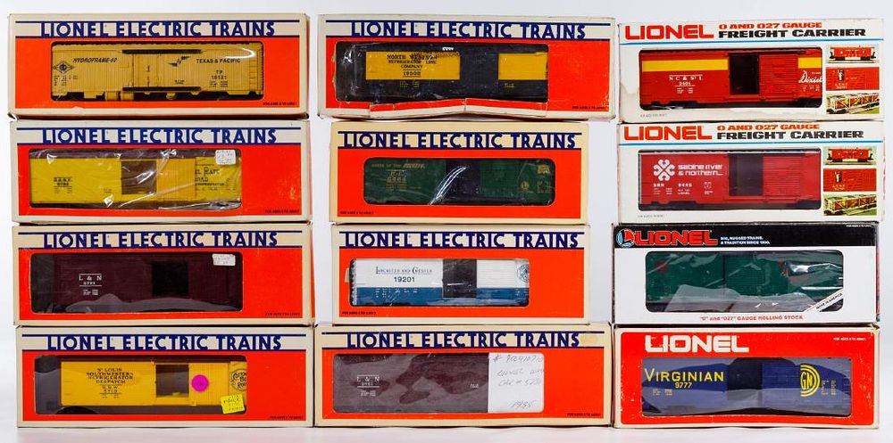 Lot 224: Lionel Model Train Car Assortment