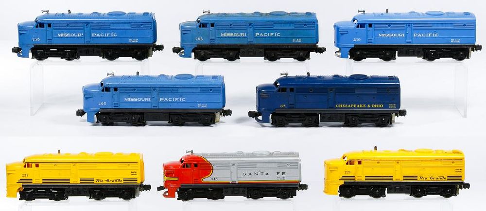 Lot 255: Lionel Model Train Locomotive Assortment