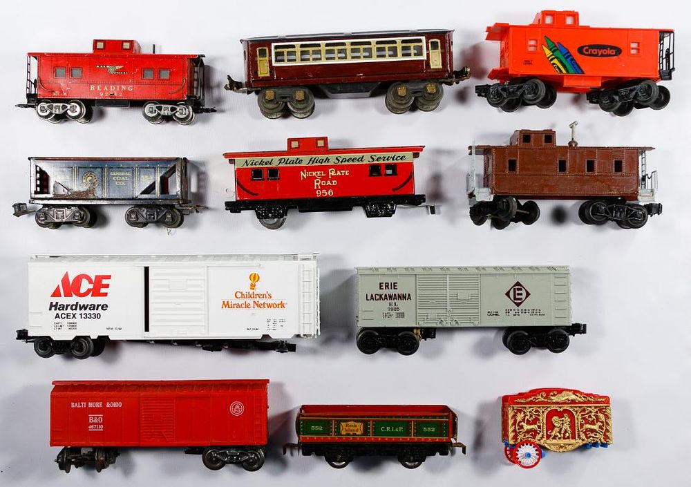 Lot 308: Model Train Assortment