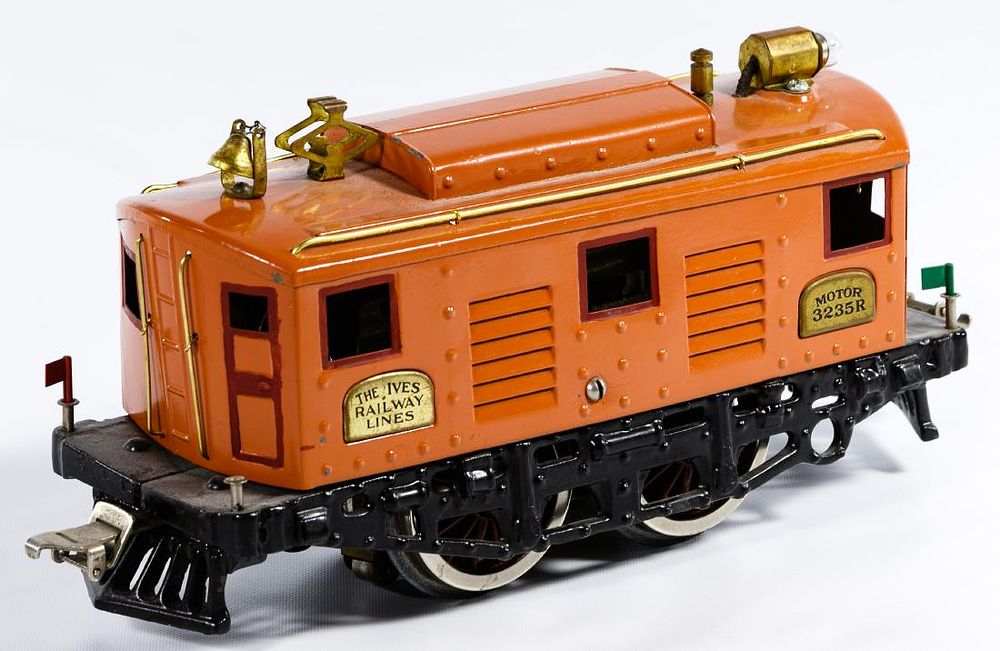 Lot 327: The Ives Model Train #3235R Locomotive
