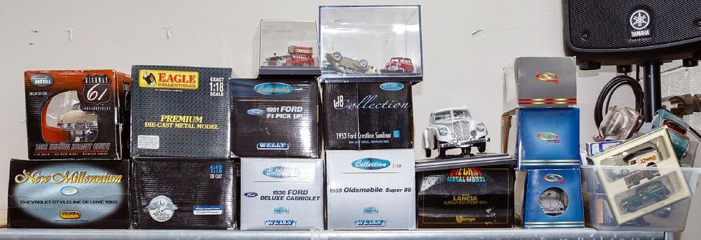 Lot 336: Die-Cast Model Car Assortment