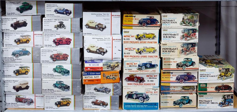 Lot 341: Model Car Kit Assortment