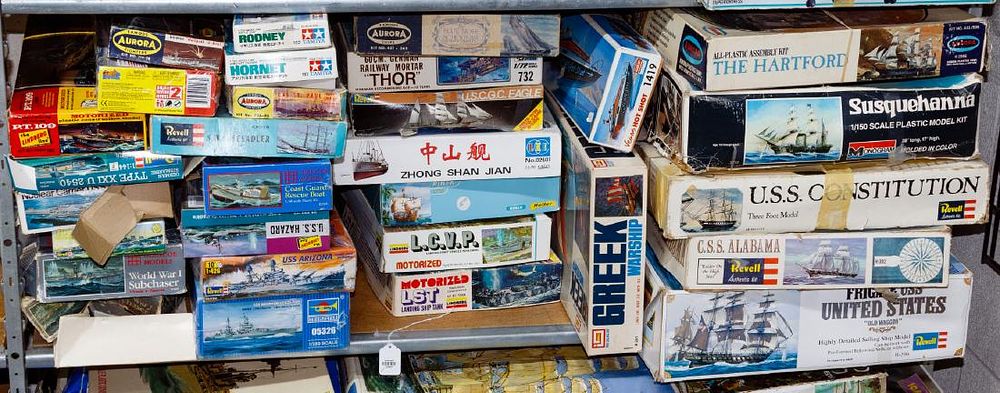 Lot 347: Model Ship Kit Assortment