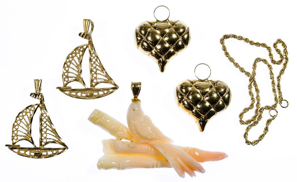 Lot 150: 14k Gold Jewelry Assortment