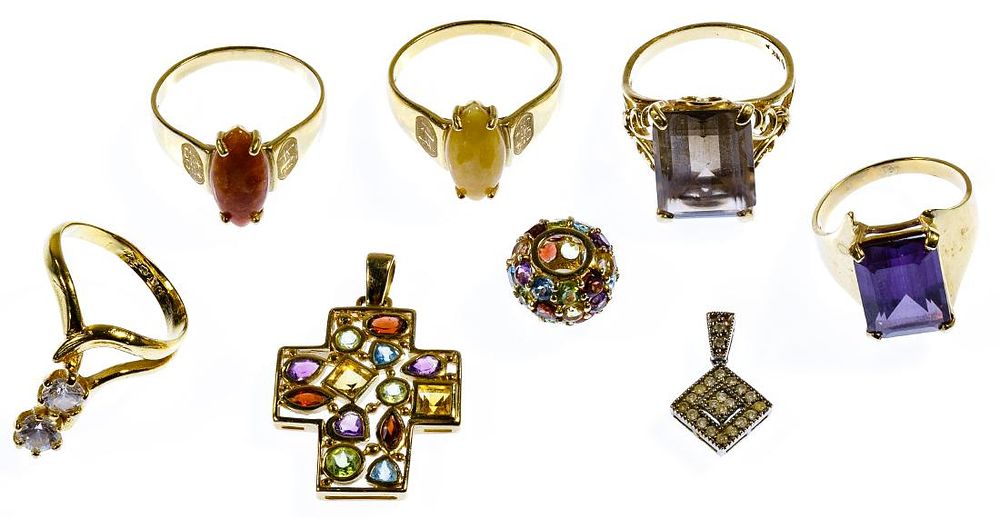Lot 160: 10k Gold Jewelry Assortment