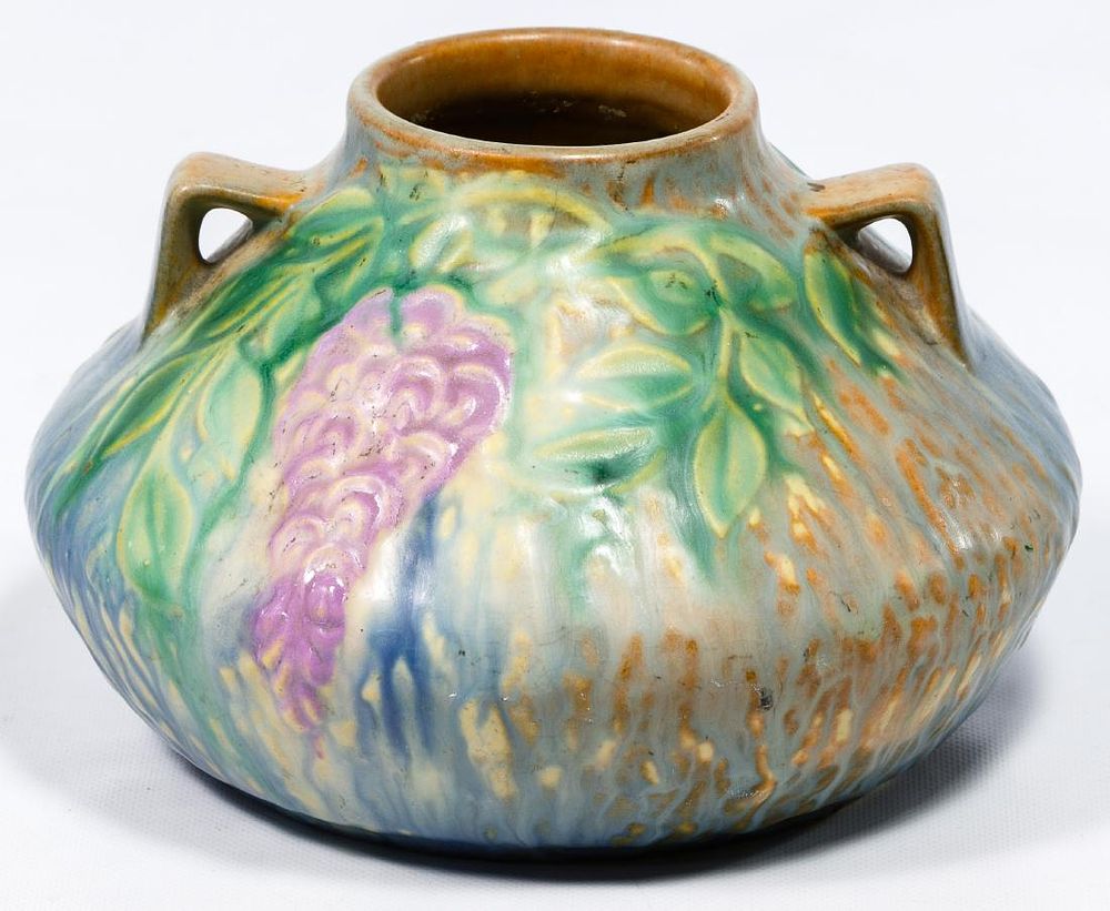 Lot 202: Roseville #629-4 'Wisteria' Jardiniere
