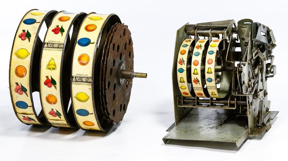 Lot 222: Slot Machine Reels