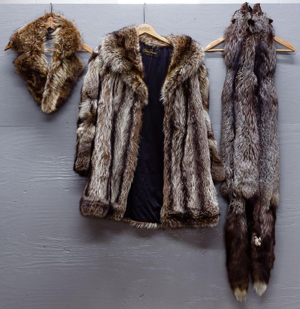 Lot 243: Raccoon Fur Coat, Fox Scarf and Collar Assortment