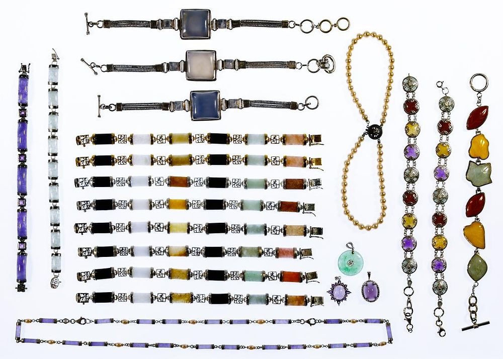 Lot 276: Sterling Silver and Jadeite Jade Jewelry Assortment