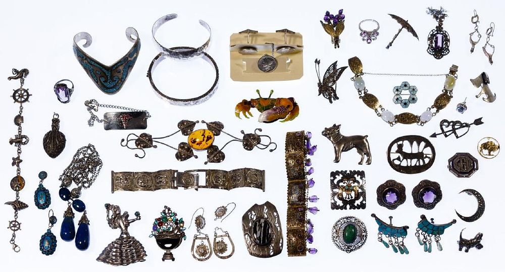 Lot 281: Sterling Silver Jewelry Assortment
