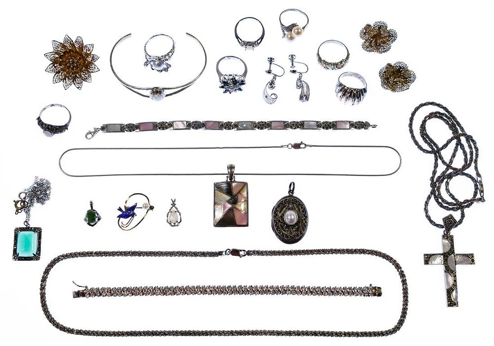 Lot 283: Sterling Silver Jewelry Assortment