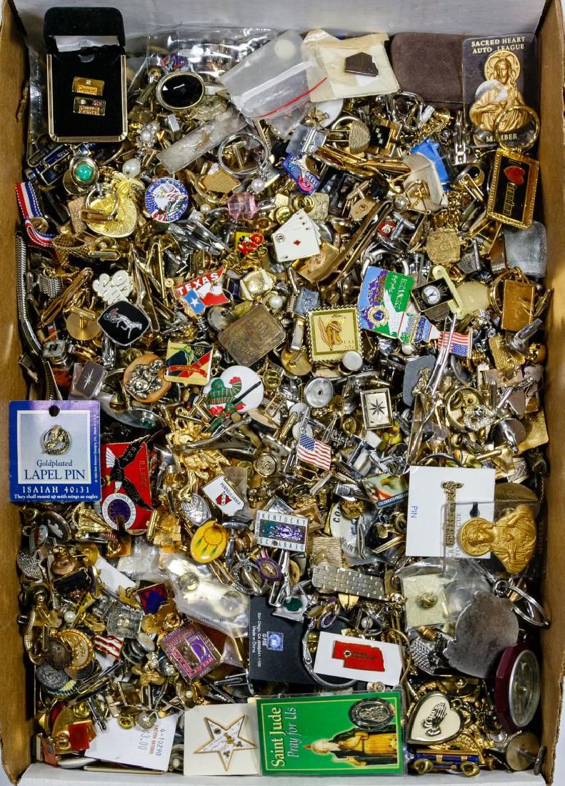Lot 299: Costume Jewelry Mens Assortment