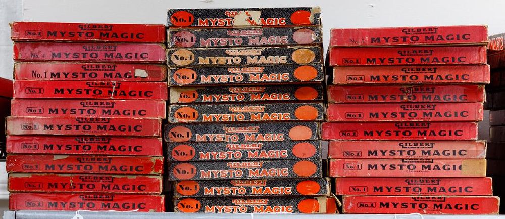 Lot 320: AC Gilbert Mysto Magic No. 1 Assortment