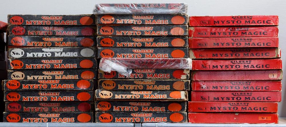 Lot 321: AC Gilbert Mysto Magic No. 1 Assortment