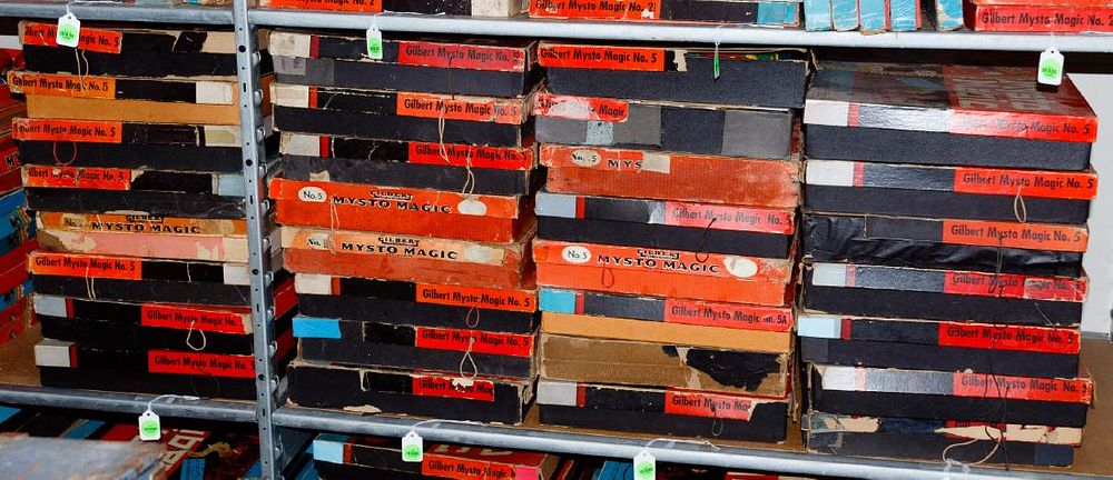 Lot 326: AC Gilbert Mysto Magic No. 5 Assortment