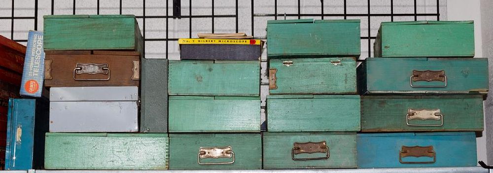 Lot 331: AC Gilbert Microscope Assortment