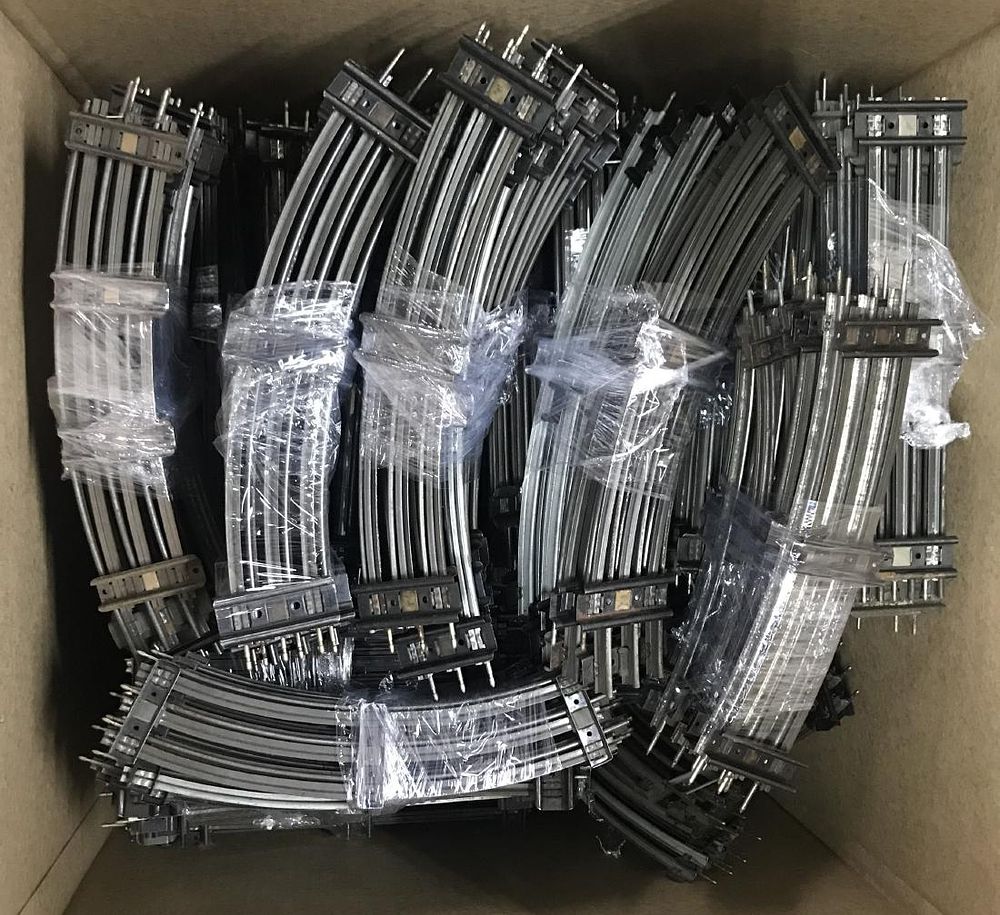 Lot 354: Model Train O-Gauge Track Assortment