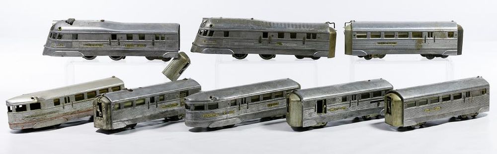Lot 367: American Flyer Burlington Zephyr Model Train Assortment